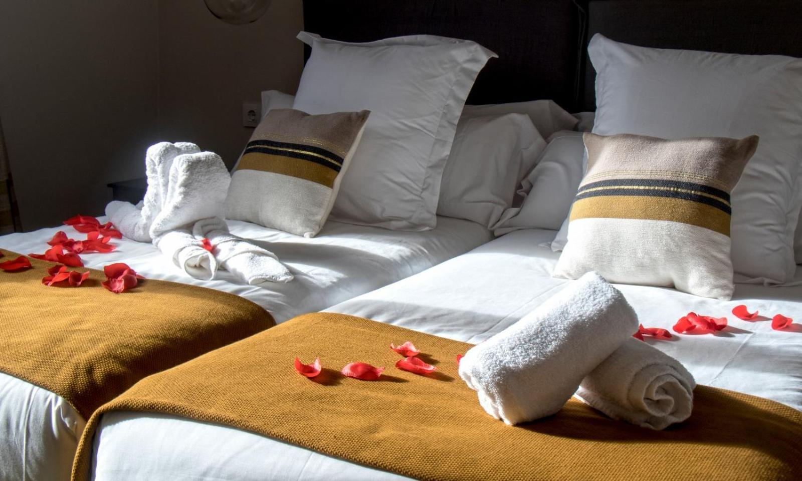 Hotel Tierras De Cebreros Kültér fotó