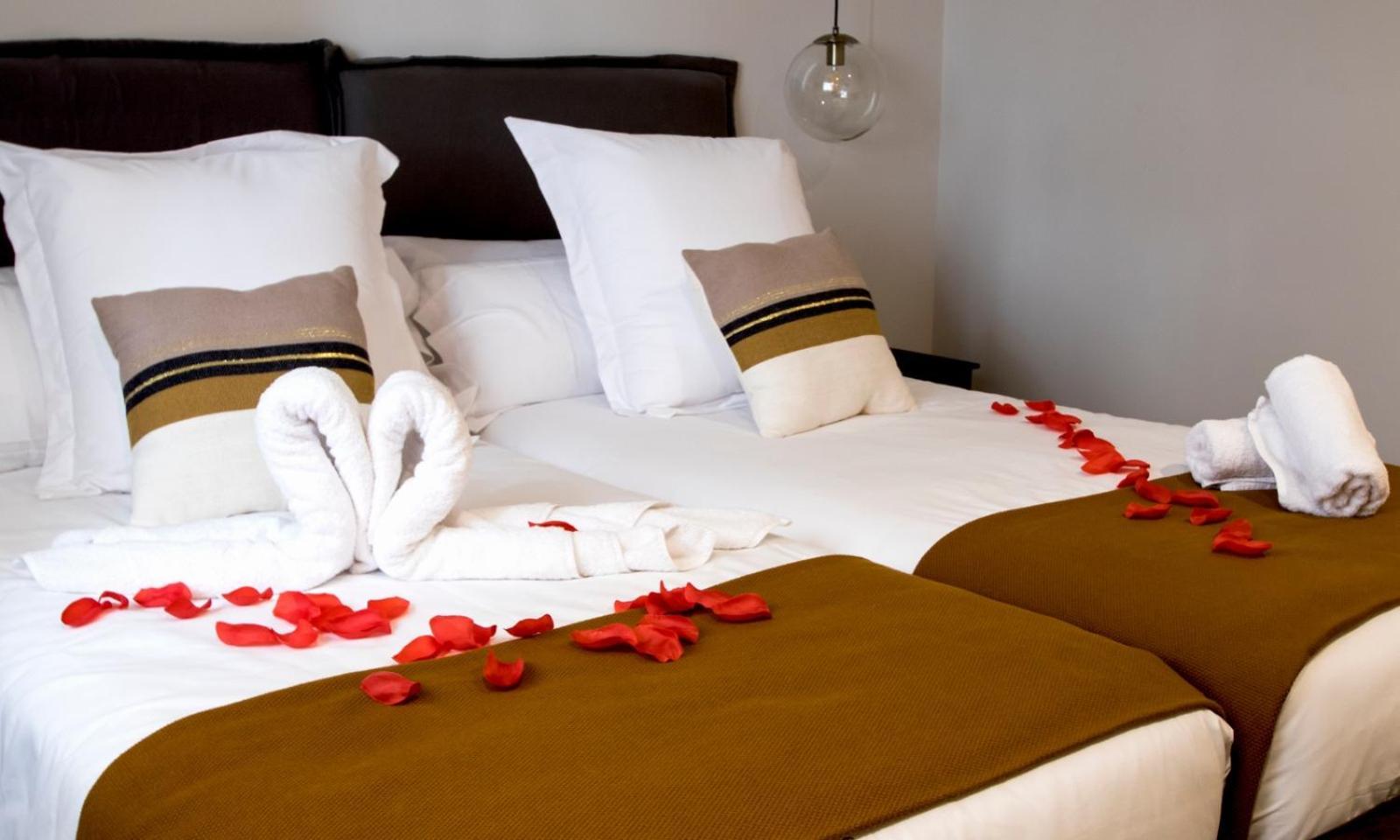 Hotel Tierras De Cebreros Kültér fotó